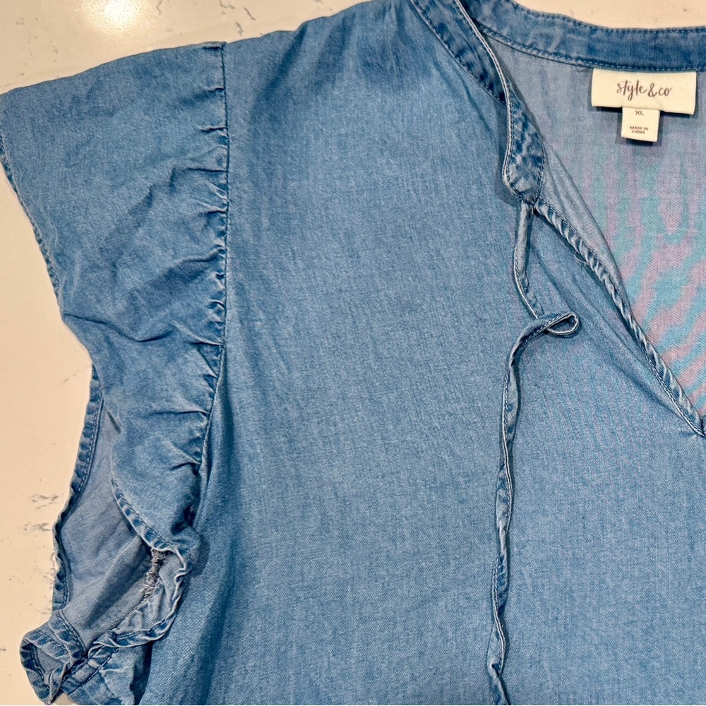 Style & Co Women׳s Blue Chambray Flutter Sleeve Top Size XL NWOT - Picture 8 of 10